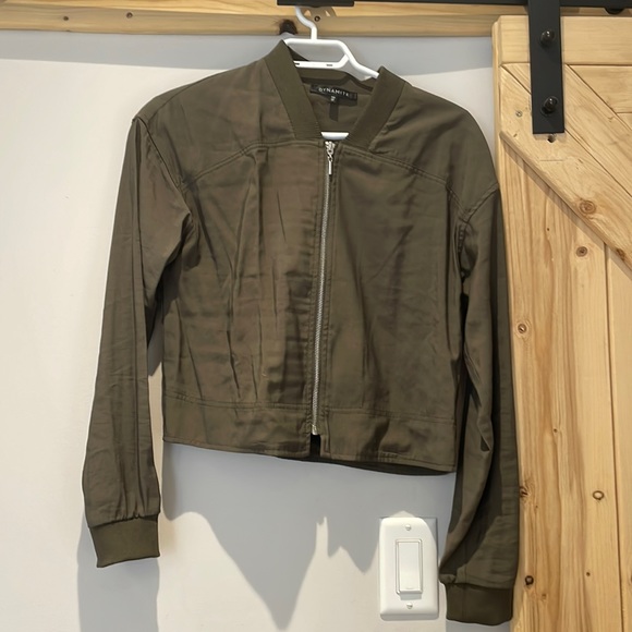 Green bomber jacket - Picture 1 of 2